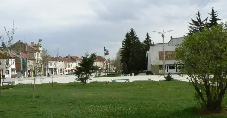 Ремонт на покриви в Ихтиман